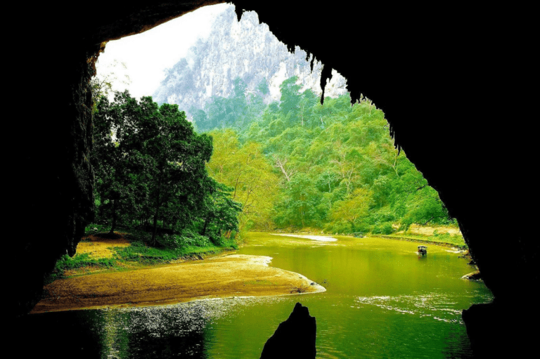 Hua Ma cave